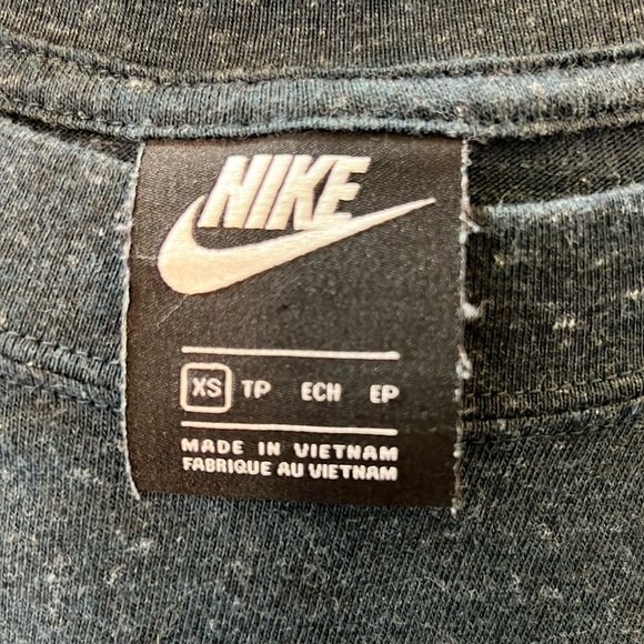 Nike blue long sleeve top, size XS - Picture 7 of 11